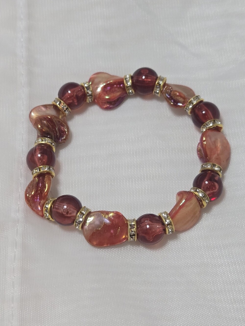 Gold-Trim Orange Shell & Glass Bead Stretch Bracelet